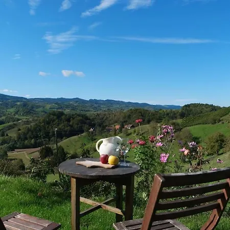 Wohlfuehlhaus Mit Grossem Garten 펜션 *